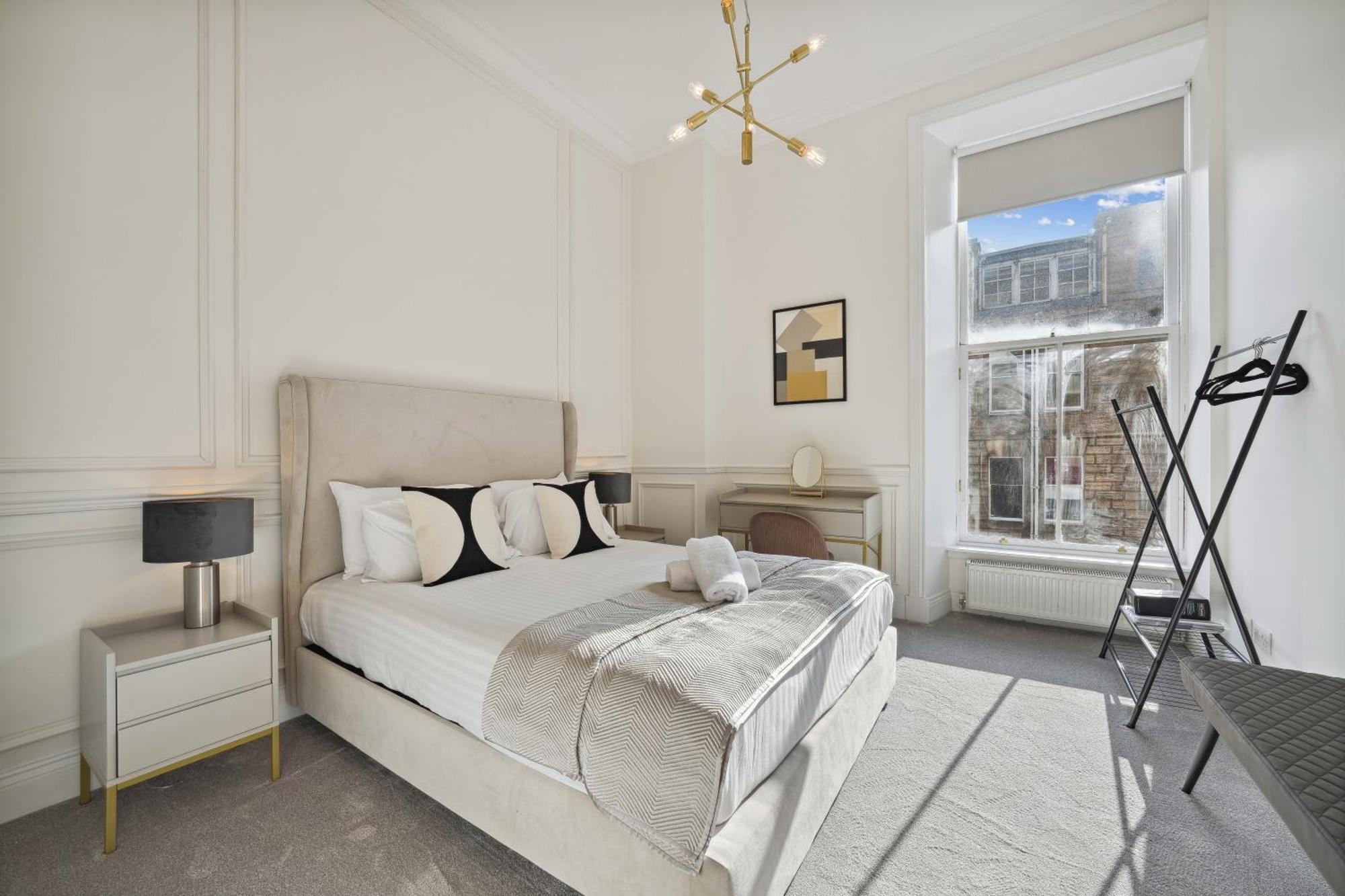Elegant 2 Bed Blythswood
