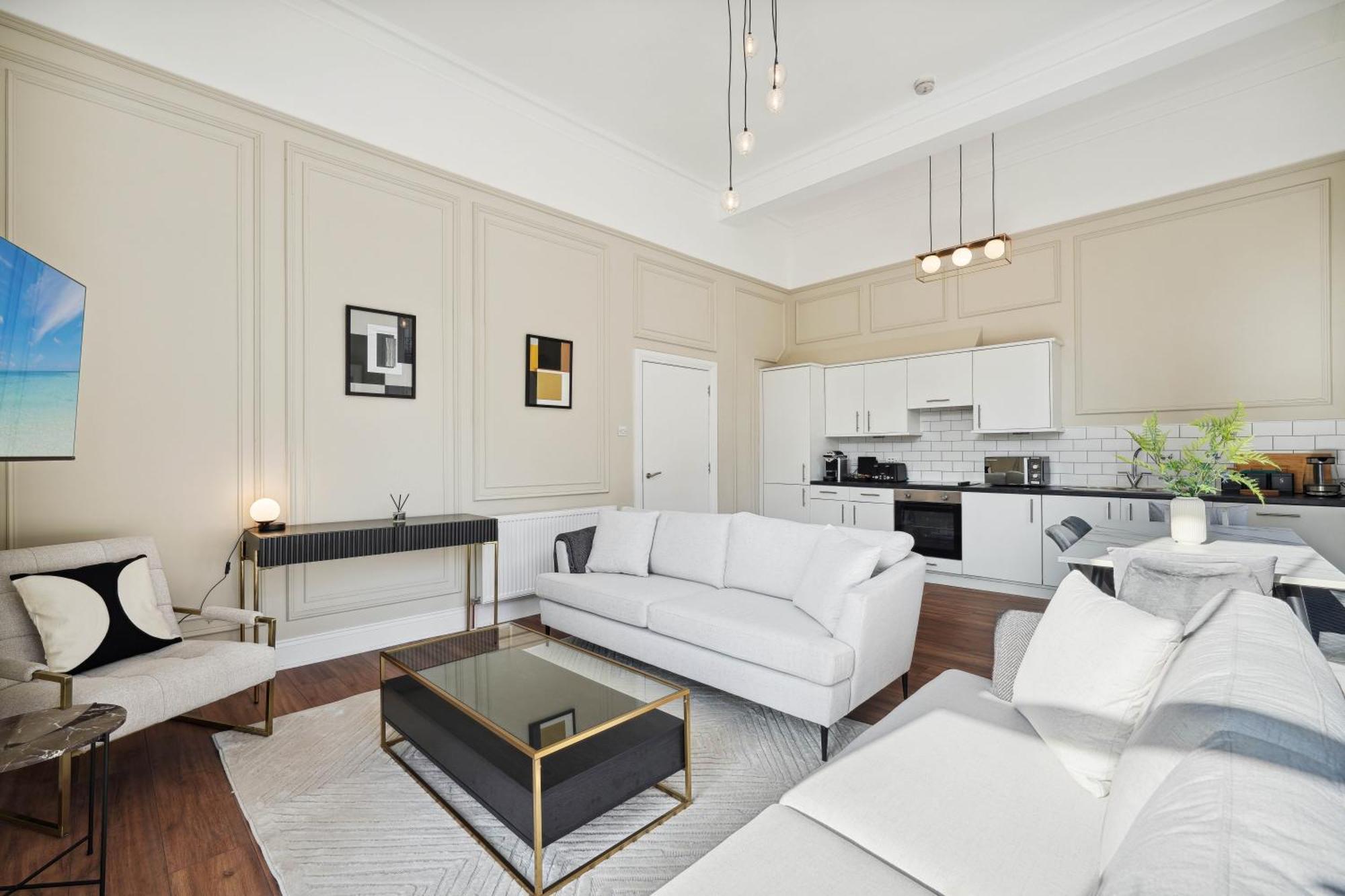 Elegant 2 Bed Blythswood Apartment